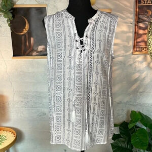 St. johns bay blue and white tank top size large